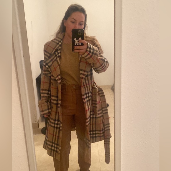 Authentic Burberry Plaid Coat - Picture 3 of 4